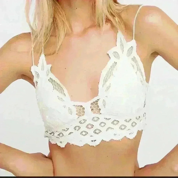 Free People Adell Bralette crochet lace cropped perfect - Picture 6 of 15